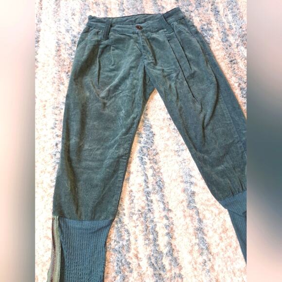 sami abdi Pants - Sami Abdi Green Leg Zipper Pants sz 29 EUC